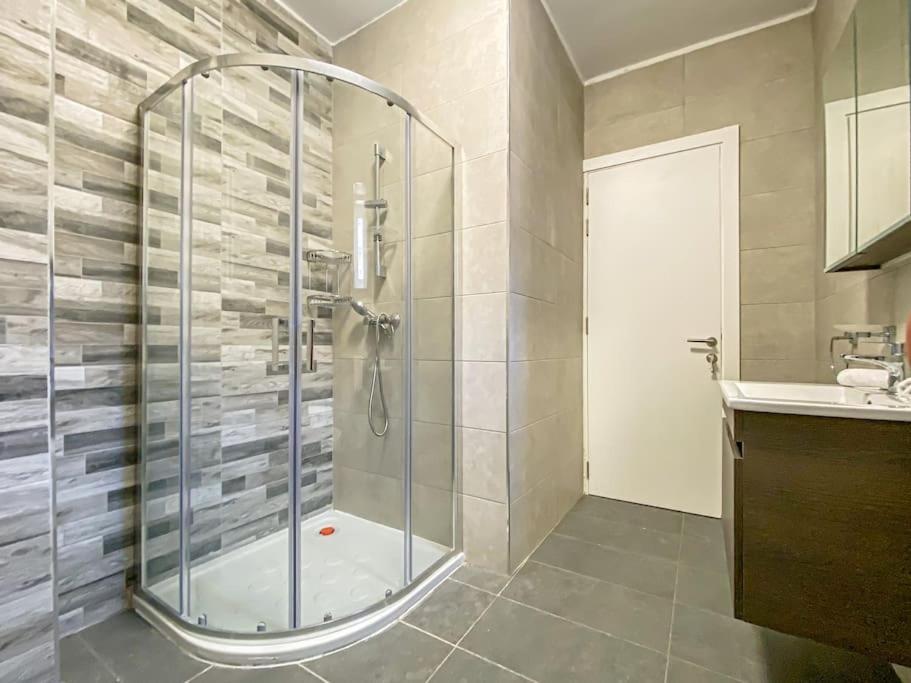 Designer Duplex Penthouse In Florianaアパートメント エクステリア 写真
